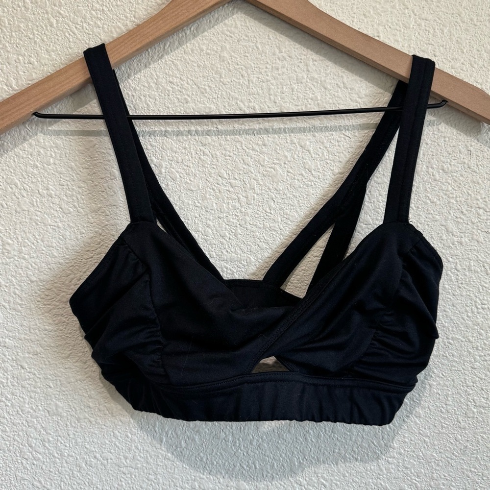 Free People Movement Womens Black Wrap Front Strappy Back Sports Bra‎ Keyhole